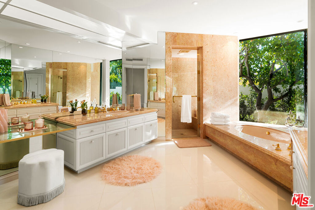 MLS #25612421 image #40