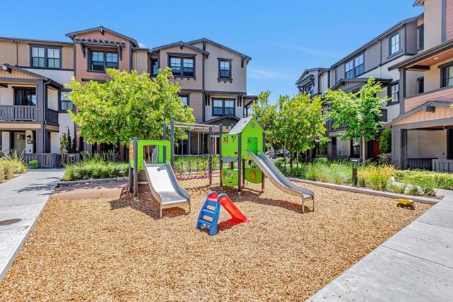 2016 Thea Circle, Mountain View CA: https://media.crmls.org/mediaz/11776243-3782-4e37-b023-021f0cabec95.jpg