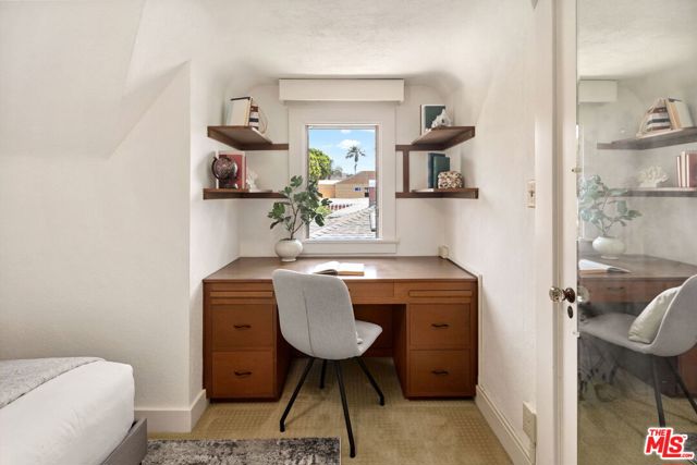 4155 Madison Avenue, Culver City CA: https://media.crmls.org/mediaz/11779d6b-26a5-4d36-9a9b-c956b47189ec.jpg