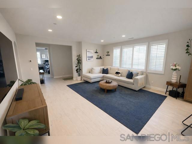 751 Merit Dr, San Marcos CA: https://media.crmls.org/mediaz/117892b1-af69-4903-8599-7fdf315b3443.jpg