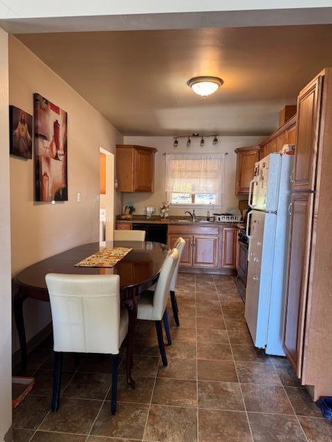 129 Rodeo Avenue, Salinas CA: https://media.crmls.org/mediaz/1178bee6-f8b5-4e27-be6e-1c246e38c151.jpg