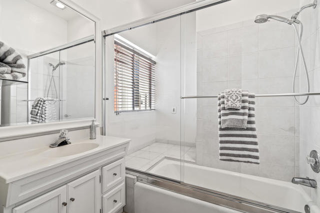 47444 Rabat Drive, Palm Desert CA: https://media.crmls.org/mediaz/1178e720-2132-46cf-954b-e8936645610e.jpg