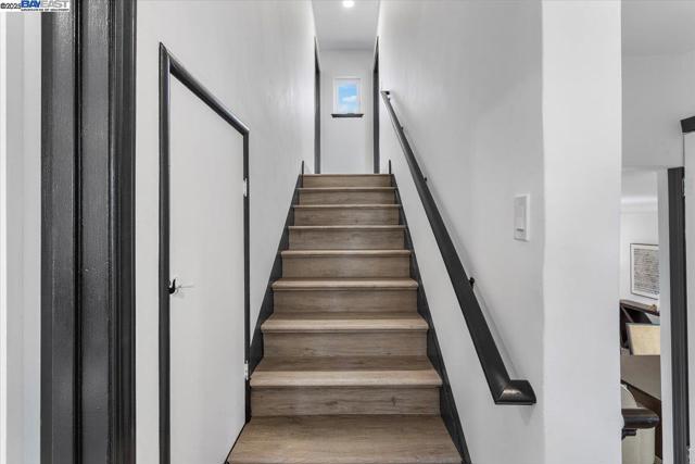 Image 22 of 49 For 5301 Brann St