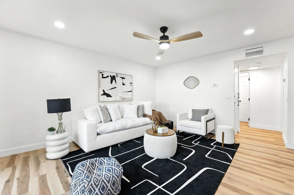 1817 Grand Avenue - photo 4