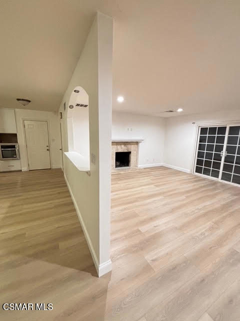 161 Teasdale Street, Thousand Oaks CA: https://media.crmls.org/mediaz/1179613f-7f1c-4931-817f-2afe6d6b7310.jpg