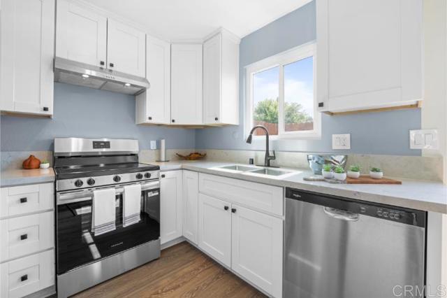 1157 Emerald Ave, El Cajon CA: https://media.crmls.org/mediaz/11797913-4b3c-4ac6-85b4-84e96f935654.jpg