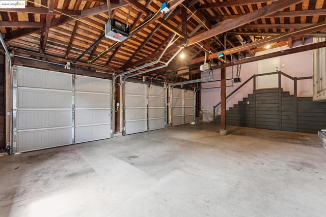 1057 Arlington Blvd, El Cerrito CA: https://media.crmls.org/mediaz/11798ba6-f498-44bb-8f5f-f40f08ebe33c.jpg