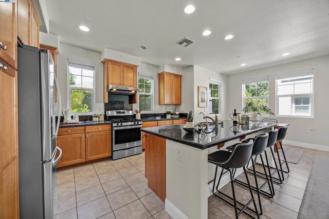 Spacious Kitchen