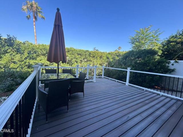 2339 Park Avenue, Montrose CA: https://media.crmls.org/mediaz/117aade3-cdef-4c5d-8b72-be7d902afd5d.jpg
