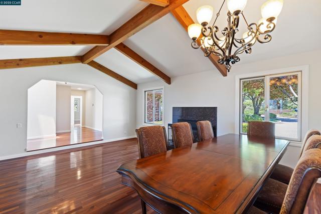70 Sherburne Hills, Danville CA: https://media.crmls.org/mediaz/117ab9d4-1732-43d4-a0e9-a619f4aa9ae1.jpg