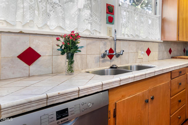 Detail Gallery Image 17 of 35 For 2270 E Orange Grove Bld, Pasadena,  CA 91104 - 3 Beds | 1 Baths