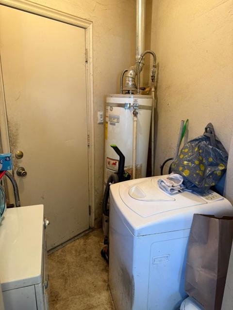 65 Buena Vista Street, Salinas CA: https://media.crmls.org/mediaz/117d2cf6-c892-4399-838c-835e5698b3da.jpg