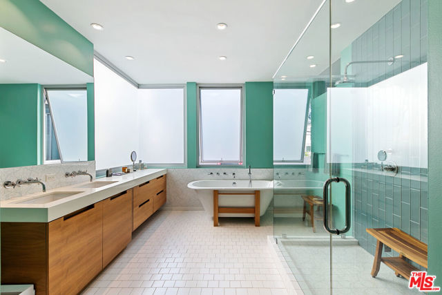 1430 Abbot Kinney Boulevard, Venice CA: https://media.crmls.org/mediaz/117d475d-5998-4ae7-ad7a-c711ef52e701.jpg