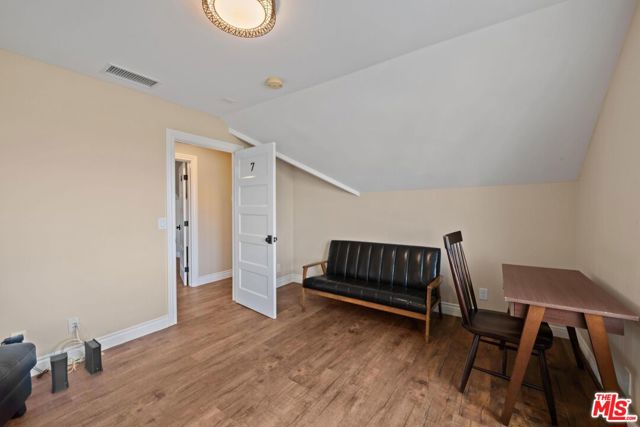 1238 S Bonnie Brae Street, Los Angeles CA: https://media.crmls.org/mediaz/117d5435-bc08-4998-a337-1272db3adbe0.jpg