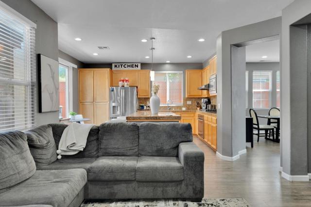 3023 Canoas Villa, San Jose CA: https://media.crmls.org/mediaz/117ea543-aae8-4c59-90d7-2adac6651c10.jpg