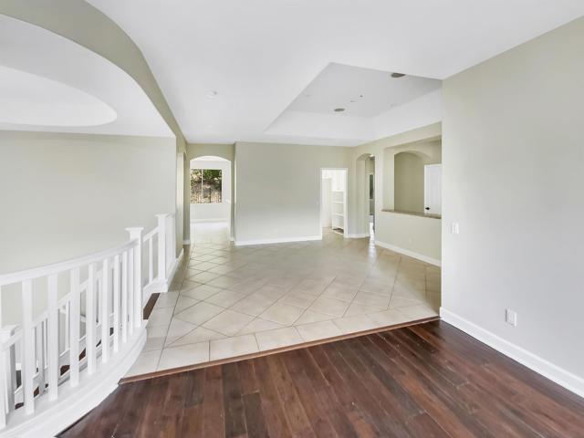 6125 Flagstone Row, La Jolla CA: https://media.crmls.org/mediaz/117fc2b6-5b01-4ac4-8ddd-1295f021b59e.jpg