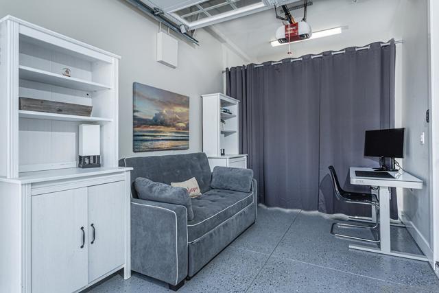 617 9Th St, Coronado CA: https://media.crmls.org/mediaz/117fe68b-b27a-4614-9f47-0eac8f8b0235.jpg