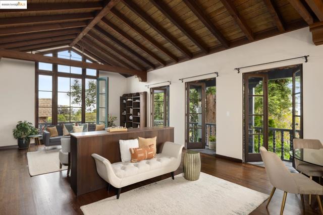 2583 Buena Vista Way, Berkeley CA: https://media.crmls.org/mediaz/117ffad8-c963-41d6-859f-0beb857ca614.jpg