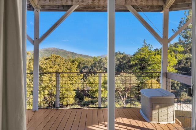 4667 Luneta View Rd, Julian CA: https://media.crmls.org/mediaz/1180a0f8-273e-4975-aca1-888bba134a48.jpg
