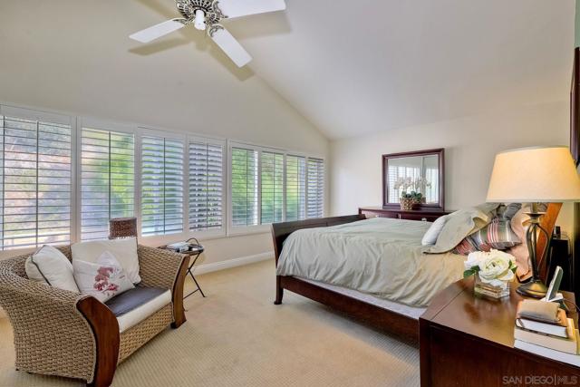 Image 22 of 44 For 10670 Canyon Lake Dr