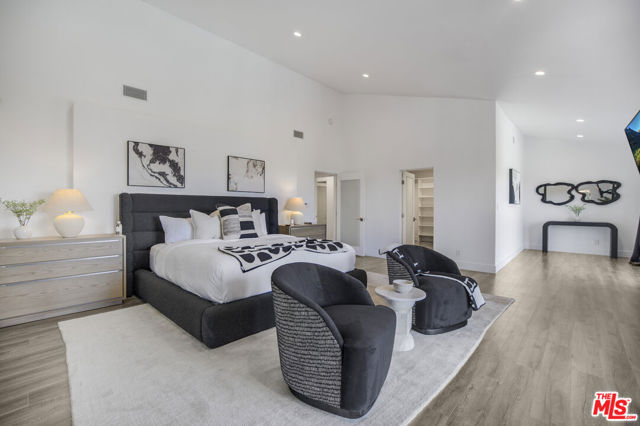 2028 Stradella Road, Los Angeles CA: https://media.crmls.org/mediaz/11813369-a1ac-4c16-bf37-e123b4bb0948.jpg