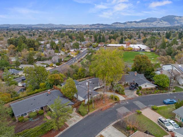 2660 Ross Place, Walnut Creek CA: https://media.crmls.org/mediaz/1181ad0a-905d-46b3-8a5e-788b9d3e09f8.jpg
