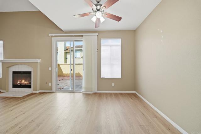 Detail Gallery Image 10 of 50 For 10974 Creekbridge Pl, San Diego,  CA 92128 - 2 Beds | 2/1 Baths