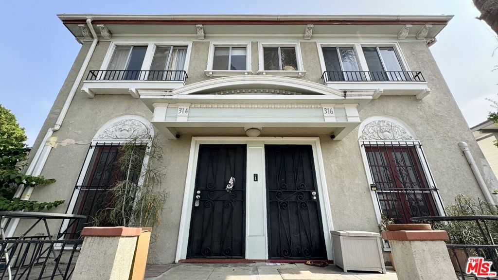 316 S Coronado Street