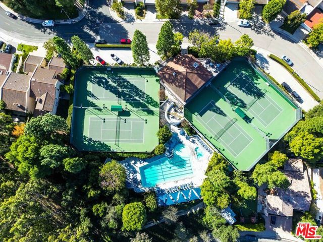 2968 Nicada Drive, Los Angeles CA: https://media.crmls.org/mediaz/1182d76e-777d-4bc2-9fbb-0a7d747528bf.jpg