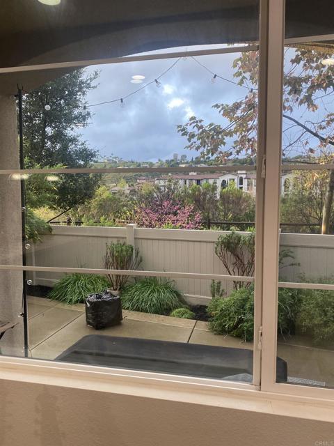 Detail Gallery Image 26 of 31 For 3336 Campo Azul Court Ct, Carlsbad,  CA 92010 - 3 Beds | 2/1 Baths