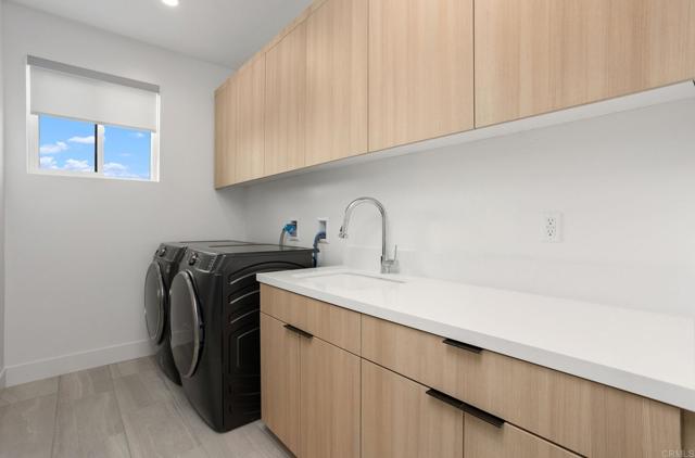 Detail Gallery Image 19 of 41 For 1220 Stonemark Place #MAIN HOUSE,  Vista,  CA 92081 - 6 Beds | 5 Baths