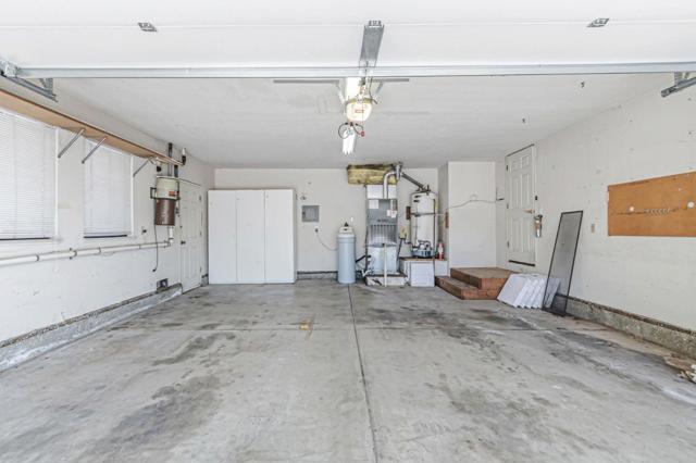 1440 Kring Way, Los Altos CA: https://media.crmls.org/mediaz/11831a1d-26ed-4621-9ca9-c97d8c2097b0.jpg