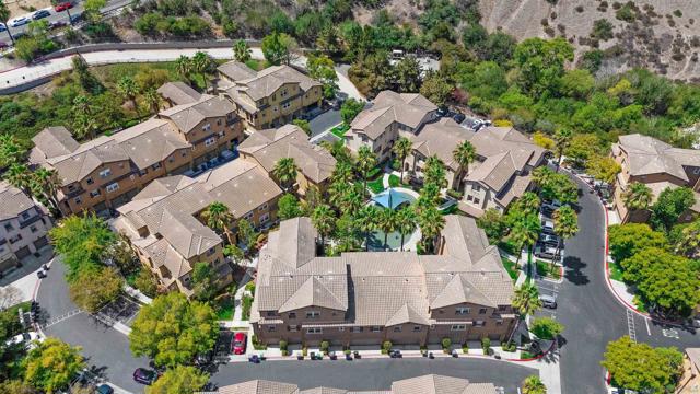 840 Spinnaker Point Terrace, San Diego CA: https://media.crmls.org/mediaz/1183f65f-a2bb-4e7a-a8b8-7ea2aba50e0a.jpg