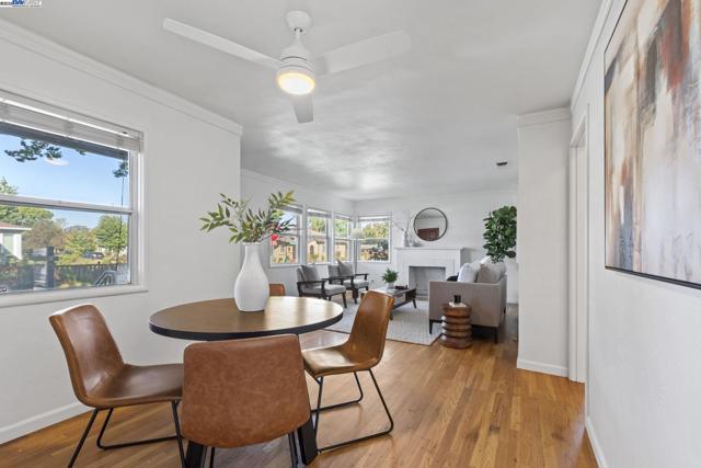 3719 60Th St, Sacramento CA: https://media.crmls.org/mediaz/11841f11-64b0-4bcb-911f-a6eb7be010bc.jpg