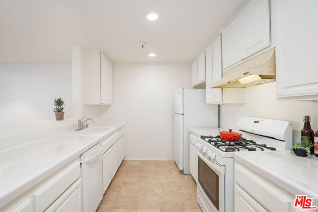 1040 4th Street, 106 photo 8