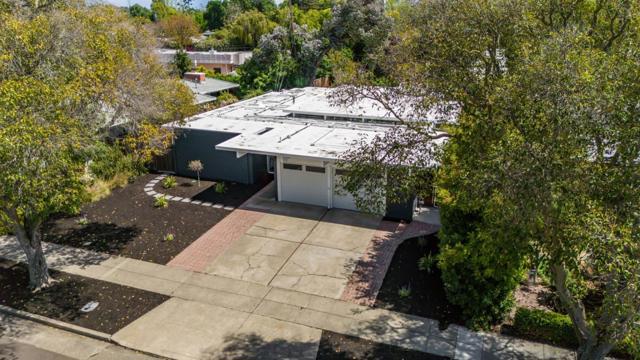 986 Loma Verde Avenue, Palo Alto CA: https://media.crmls.org/mediaz/11857012-693c-4fa4-8cb9-ad71c4799d21.jpg