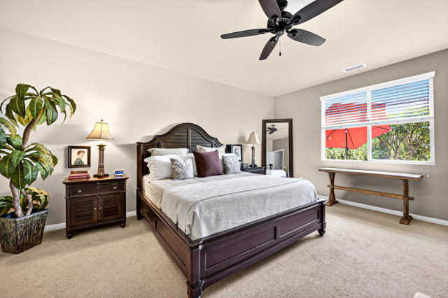 39492 Camino Piscina, Indio CA: https://media.crmls.org/mediaz/1185a4db-001c-4570-867d-d8bae1b64ac4.jpg
