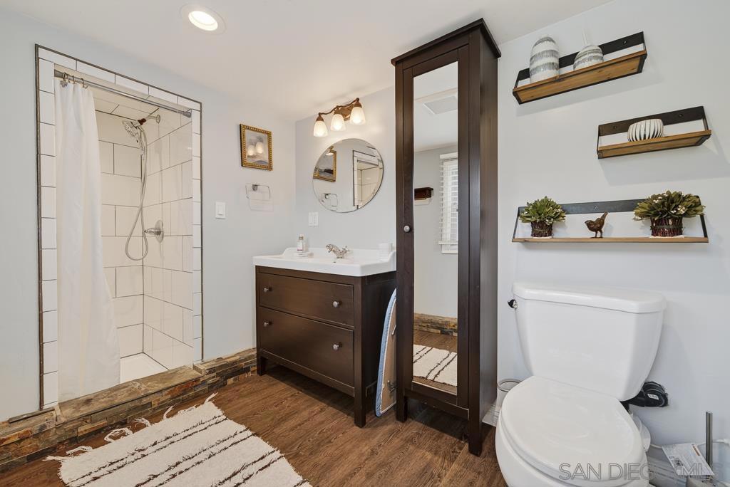 5438 Gilbert Dr #UNIT C - photo 19