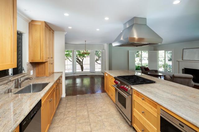 1850 White Oak Drive, Menlo Park CA: https://media.crmls.org/mediaz/1185d3d8-99af-4218-ac23-b1a0c7a873a9.jpg