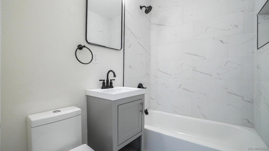 MLS #250042675SD image #22