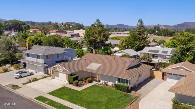261 Hiram Avenue, Newbury Park CA: https://media.crmls.org/mediaz/1189209c-9c67-4fec-9766-769fbf74aa1b.jpg