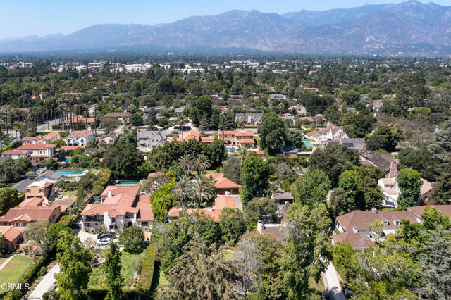 1661 Lombardy Road, Pasadena CA: https://media.crmls.org/mediaz/118949b2-de43-4cb0-aeb2-6a7f637a1f48.jpg