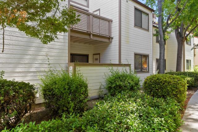 1340 Meadow Ridge Circle, San Jose CA: https://media.crmls.org/mediaz/11898f75-0603-479b-b226-d78423e2e190.jpg