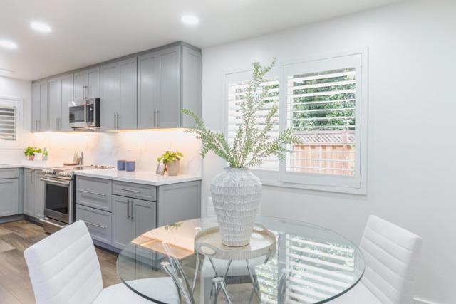 14320 Blossom Hill Road, Los Gatos CA: https://media.crmls.org/mediaz/1189fd5a-1205-4e45-9fcc-7ef508515416.jpg