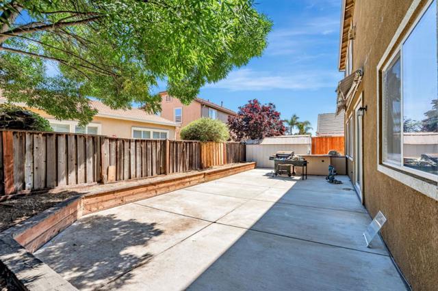 5323 Gold Creek Circle, Discovery Bay CA: https://media.crmls.org/mediaz/118b2fe0-0fd4-4c80-b28a-77bbdad65ae4.jpg