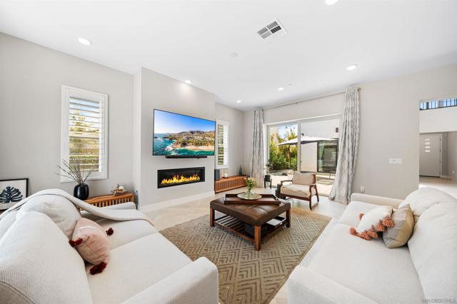 5347 Morning Sage Way, San Diego CA: https://media.crmls.org/mediaz/118bb05c-63e2-44b8-b14e-cedd0f4cf015.jpg