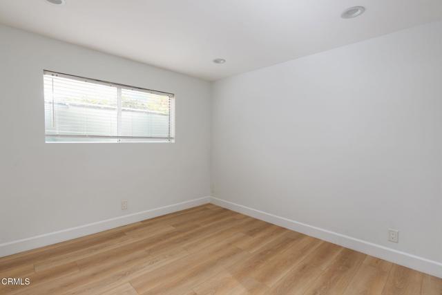 Detail Gallery Image 11 of 16 For 4637 Willis Ave #104,  Sherman Oaks,  CA 91403 - 3 Beds | 2 Baths