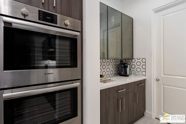 2160 N Hermosa Drive, Palm Springs CA: https://media.crmls.org/mediaz/118c9e69-f670-41f6-942e-5c19202c1e23.jpg
