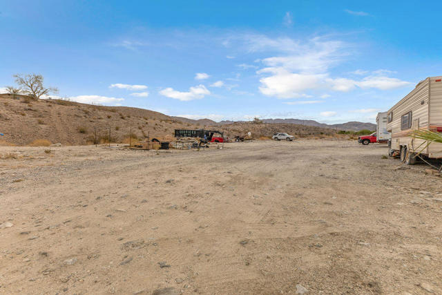 28300 Desert Charm Road, Desert Hot Springs CA: https://media.crmls.org/mediaz/118ce770-aaae-4566-88cb-3bc7a4d073af.jpg
