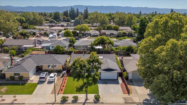 2495 Malaga Drive, San Jose CA: https://media.crmls.org/mediaz/118e416d-0b62-49ca-b5cc-af1c628de254.jpg